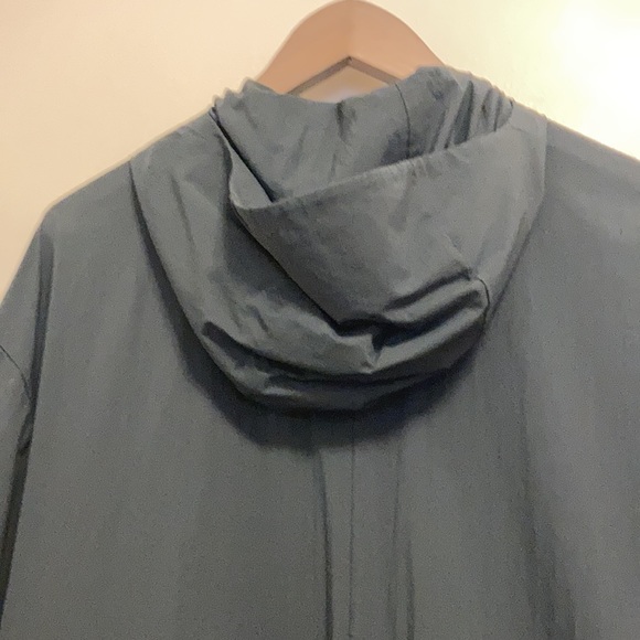 Lululemon Dark Gray Water Repellent Hooded Softshell Half Zip Jacket Size XL - Picture 6 of 12